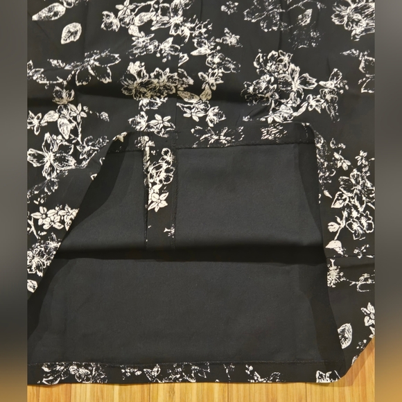 NWT Philosophy Floral Black and White Women's Skirt - Picture 7 of 8